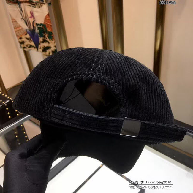 YSL聖羅蘭 跑量款 2018秋冬新款棒球帽 燈芯絨鴨舌帽 6881956 LLWJ6770